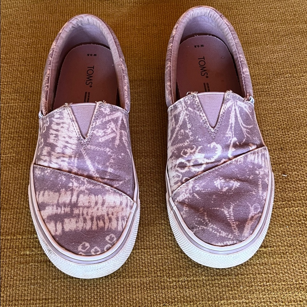 TOMS Mauve Batik Slip-Ons